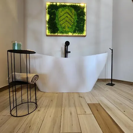 Lägenhet Pine & Wine Bathtub *