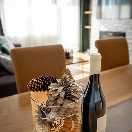 Appartement Pine & Wine Bathtub *