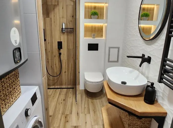 Pine & Wine Bathtub *